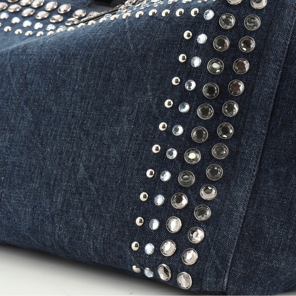 Prada
Canapa Tote Rhinestone Embellished Denim Large excellent condition!!!! - Picture 8 of 8